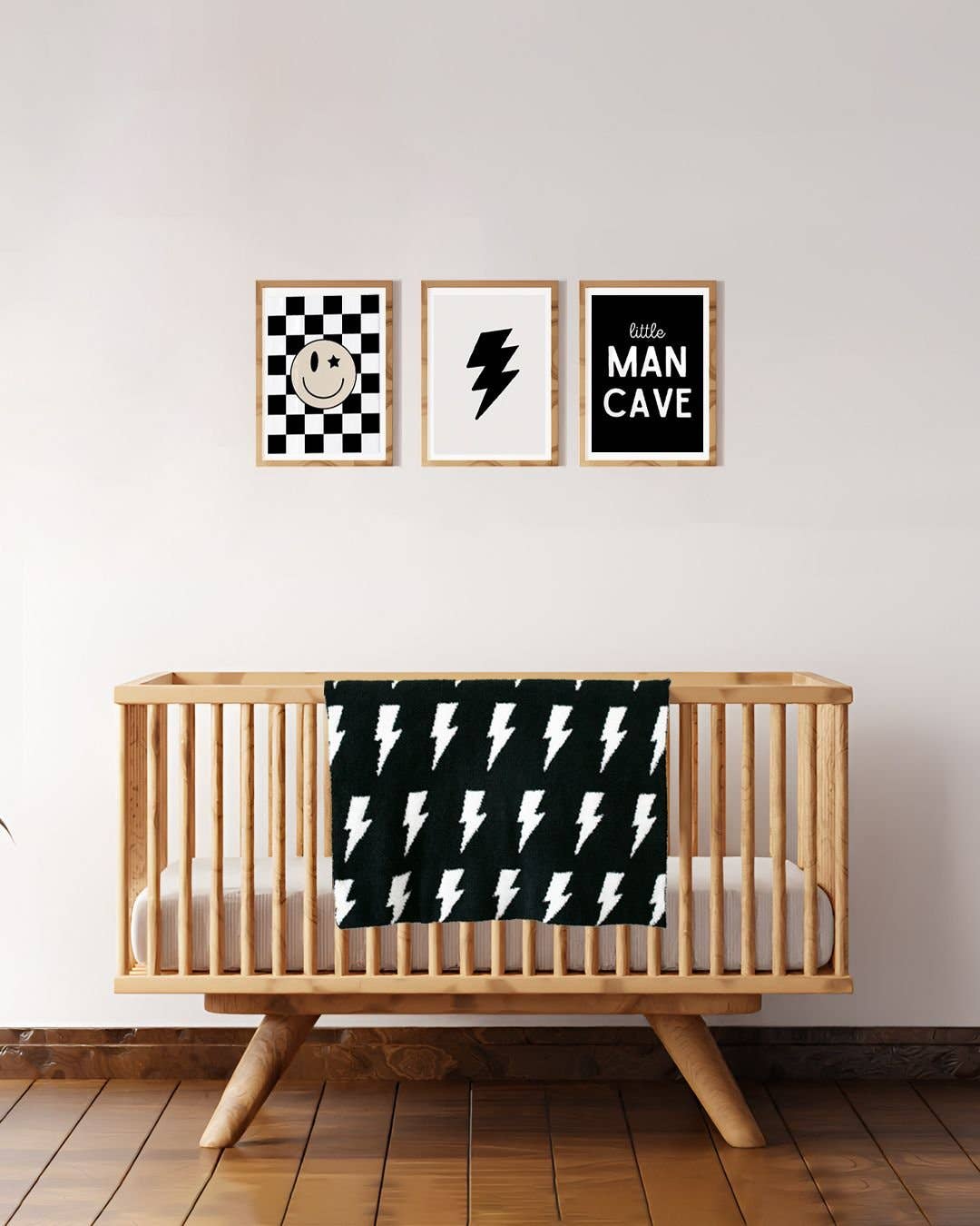 Lightning Bolt Blanket | Black