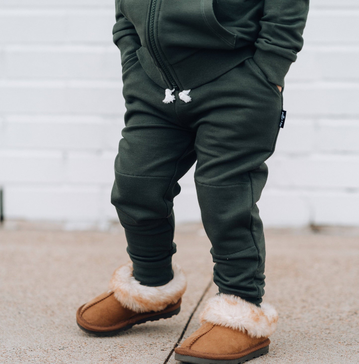 JOGGERS- Moss