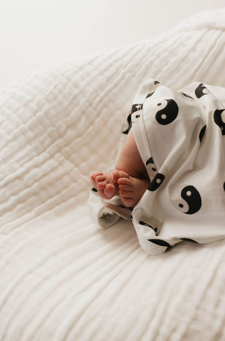 Bamboo Infant Swaddle | Black & White Yin Yang