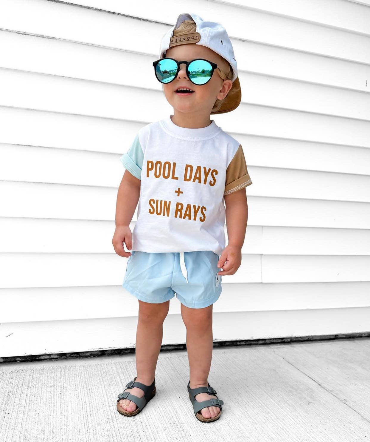 Pool Days + Sun Rays Tee