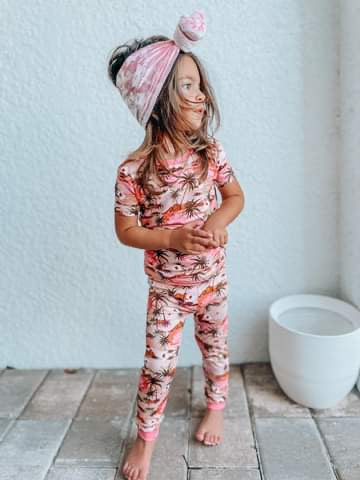 You Had Me at Aloha, But Make it Pink 2 Piece Short Sleeve Pajamas