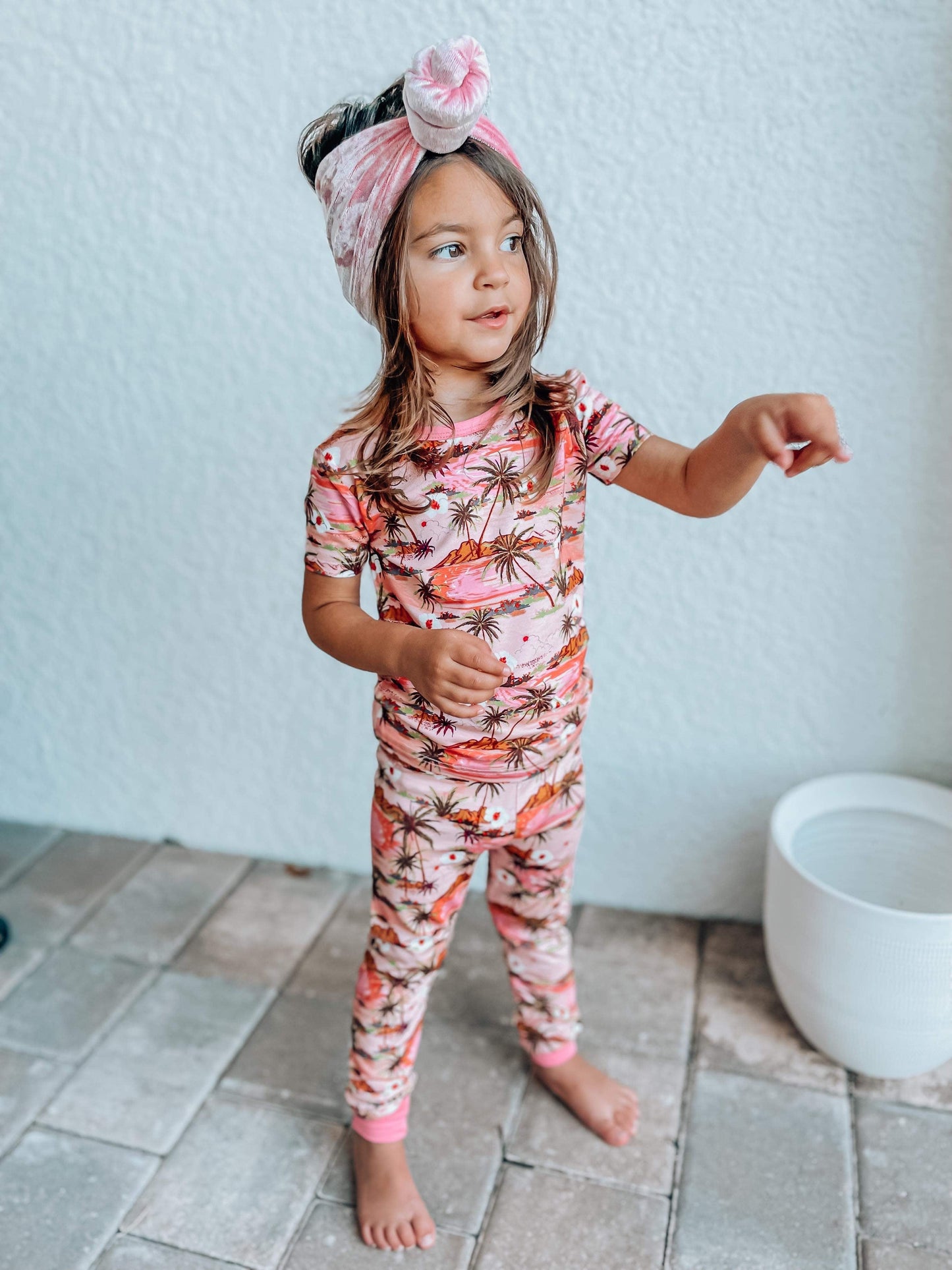 You Had Me at Aloha, But Make it Pink 2 Piece Short Sleeve Pajamas